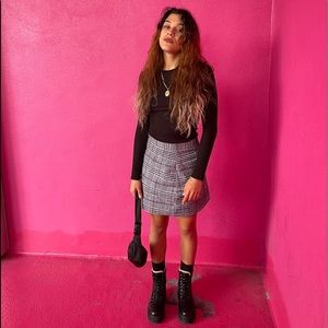 Black white stripped skirt